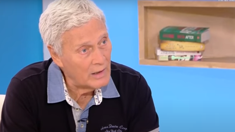 ΑΛΜΠΕΡΤΟ ΕΣΚΕΝΑΖΙ
