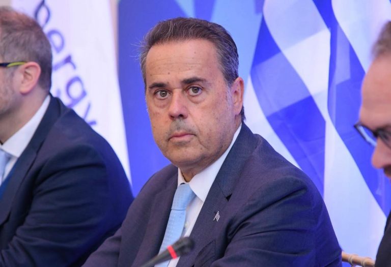 ΠΑΠΑΣΤΑΥΡΟΥ ΜΕΓΑΛΟ