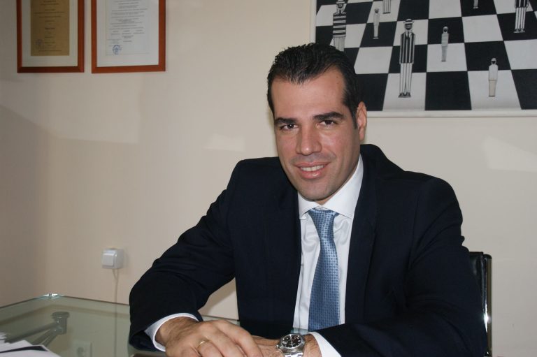 ΠΛΕΥΡΗΣ ΜΕΓΑΛΟΣ