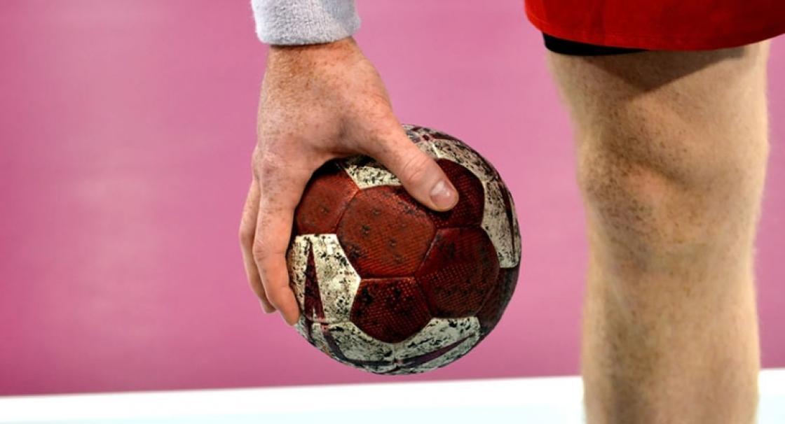 HANDBALL