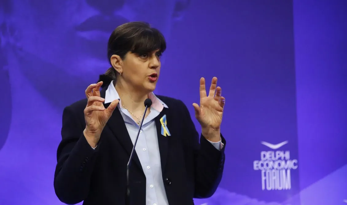 LAOURA KOVESI