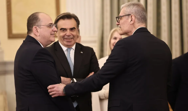 LAZARIDIS SXINAS TOYRNAS