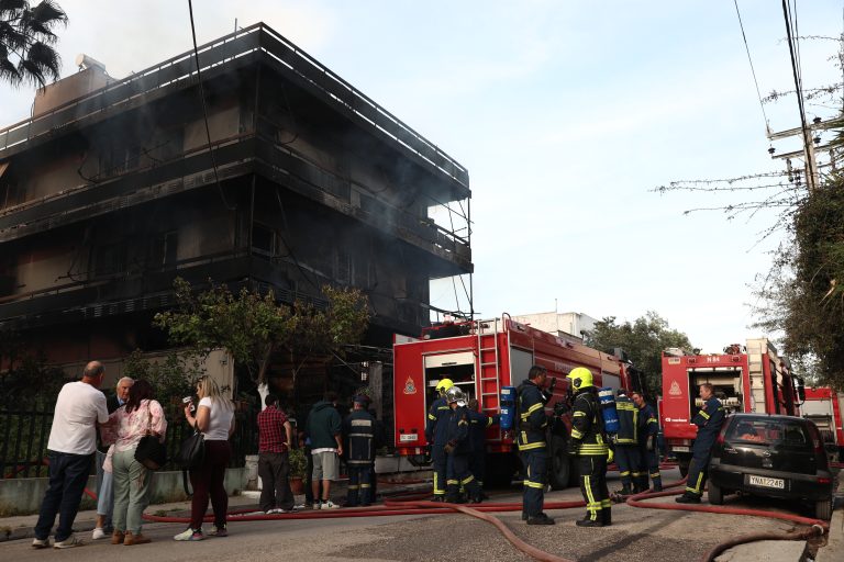 [386689] ΠΥΡΚΑΓΙΑ ΣΕ ΕΠΑΓΓΕΛΜΑΤΙΚΟ ΧΩΡΟ ΚΤΗΡΙΟΥ ΣΤΟ ΙΛΙΟΝ ΑΤΤΙΚΗΣ  (ΔΑΝΑΗ ΔΑΥΛΟΠΟΥΛΟΥ/EUROKINISSI)