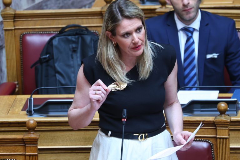 [387360]   ΣΥΖΗΤΗΣΗ ΕΠΙΚΑΙΡΩΝ ΕΡΩΤΗΣΕΩN ΣΤΗ ΒΟΥΛΗ  (ΓΙΑΝΝΗΣ ΠΑΝΑΓΟΠΟΥΛΟΣ / EUROKINISSI)