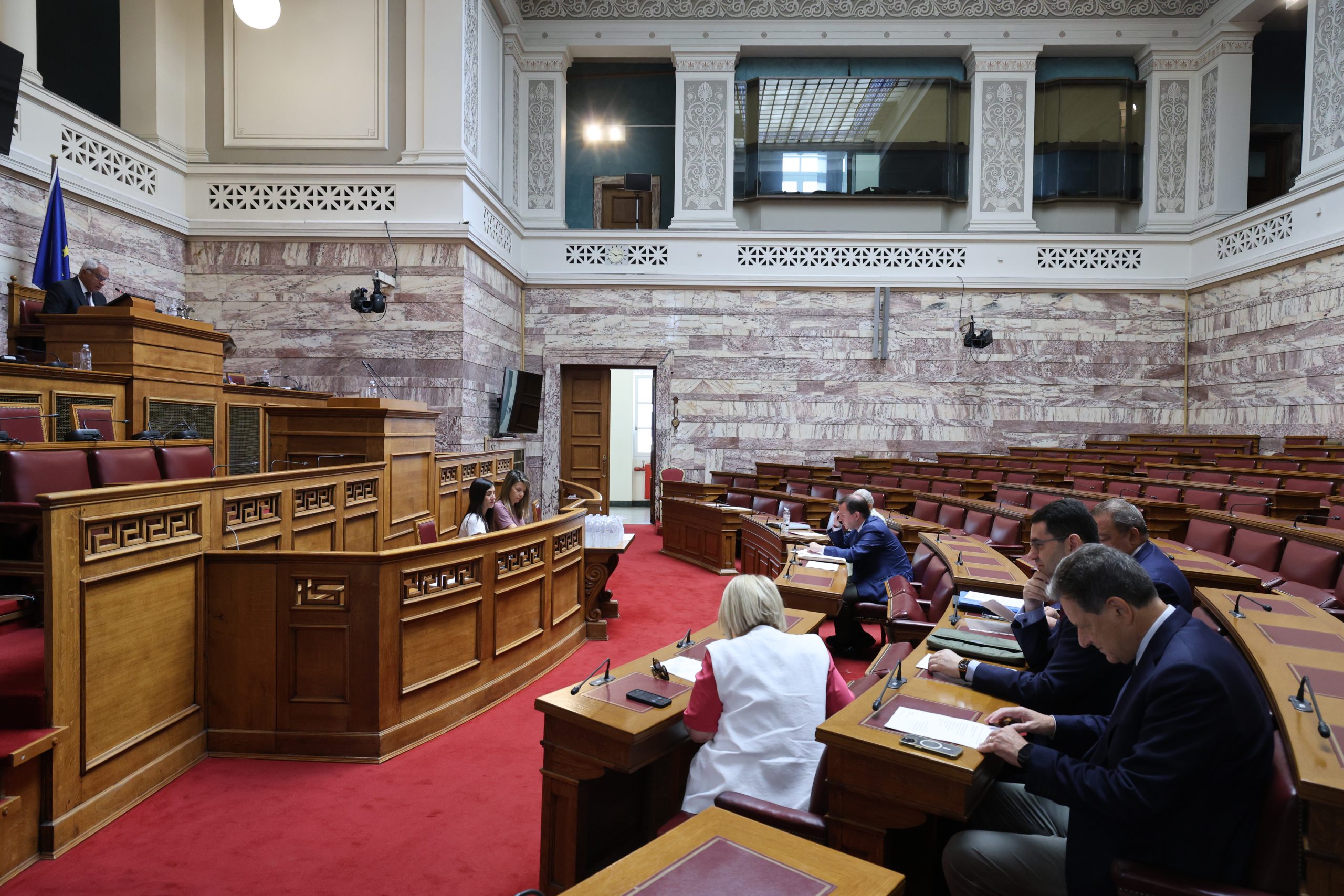 [388405] ΒΟΥΛΗ. ΣΥΝΕΔΡΙΑΣΗ ΤΗΣ ΕΠΙΤΡΟΠΗΣ ΑΝΑΘΕΩΡΗΣΗΣ ΤΟΥ ΣΥΝΤΑΓΜΑΤΟΣ   (ΓΙΑΝΝΗΣ ΠΑΝΑΓΟΠΟΥΛΟΣ / EUROKINISSI)