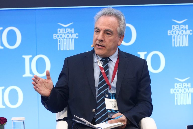[377171] 10ο ΟΙΚΟΝΟΜΙΚΟ ΦΟΡΟΥΜ ΤΩΝ ΔΕΛΦΩΝ / 3η ΗΜΕΡΑ   (ΓΙΑΝΝΗΣ ΠΑΝΑΓΟΠΟΥΛΟΣ/EUROKINISSI) // ΑΠΑΓΟΡΕΥΕΤΑΙ ΚΑΘΕ ΧΡΗΣΗ ΑΡΧΕΙΟΘΕΤΗΣΗ ΚΑΙ ΔΙΑΝΟΜΗ ΤΗΣ ΦΩΤΟΓΡΑΦΙΑΣ ΑΠΟ ΠΡΑΚΤΟΡΕΙΑ