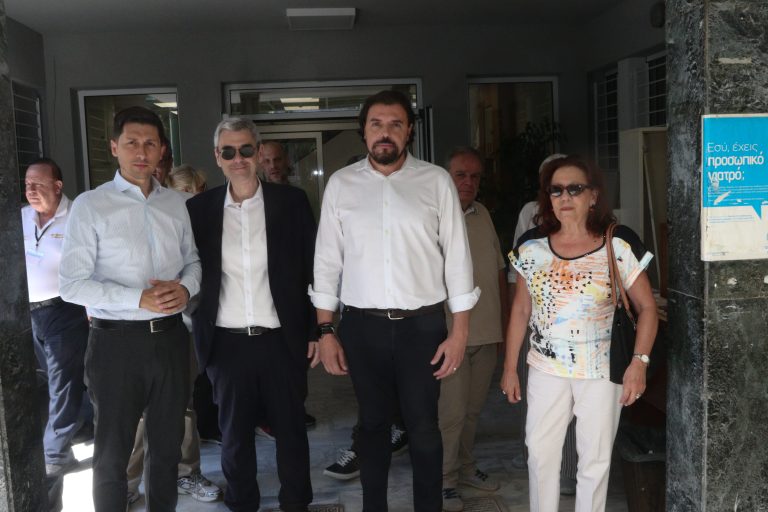 ΚΛΙΜΑΚΙΟ ΤΟΥ ΠΑΣΟΚ ΣΤΟ ΚΕΝΤΡΟ ΥΓΕΙΑΣ ΤΗΣ ΚΑΛΛΙΘΕΑΣ((ΧΡΗΣΤΟΣ ΜΠΟΝΗΣ//EUROKINISSI)