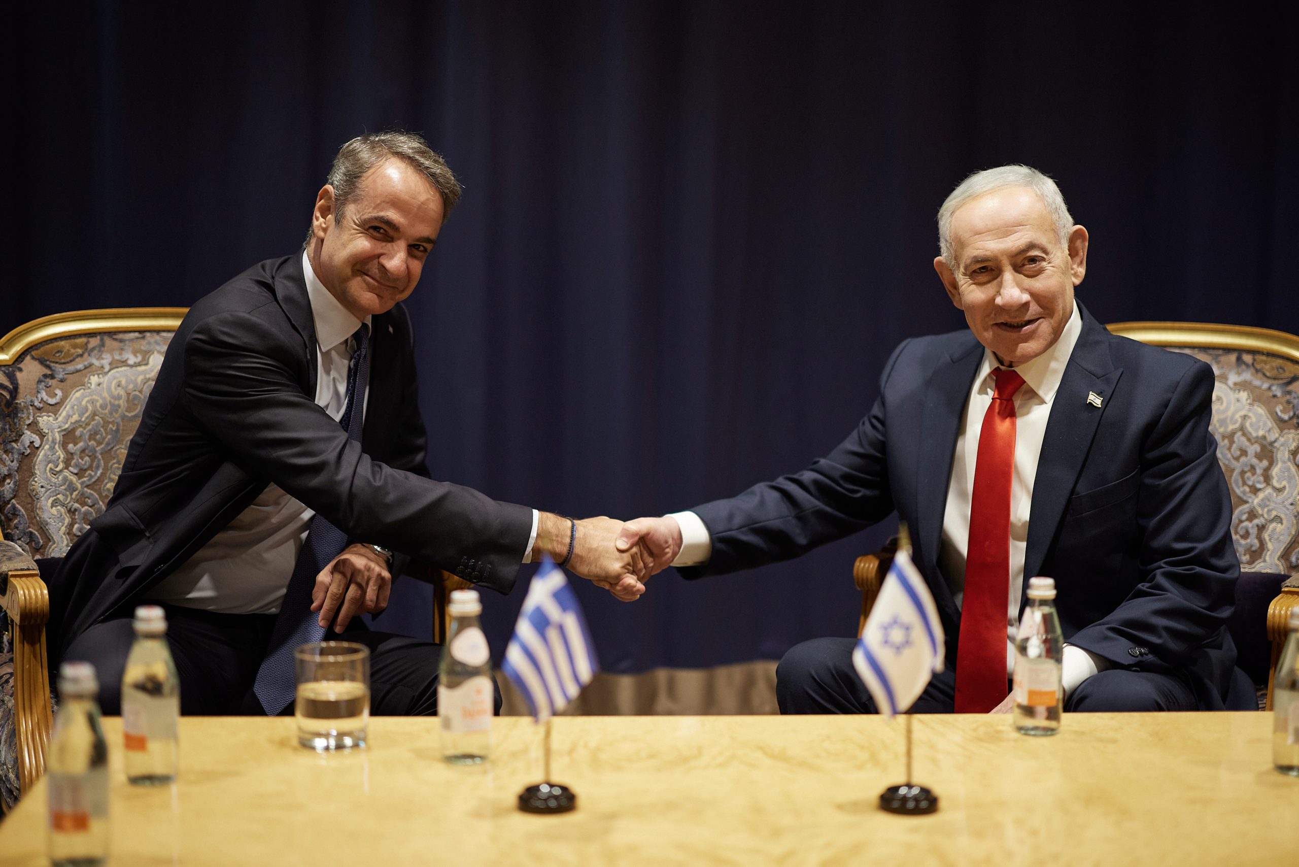 Ο ΠΡΩΘΥΠΟΥΡΓΟΣ ΚΥΡΙΑΚΟΣ ΜΗΤΣΟΤΑΚΗΣ ΣΤΗΝ ΑΜΕΡΙΚΗ ΓΙΑ ΤΗΝ 81η ΓΕΝΙΚΗ ΣΥΝΕΛΕΥΣΗ ΤΟΥ ΟΗΕ// ΣΥΝΑΝΤΗΣΗ ΜΕ ΤΟΝ ΙΣΡΑΗΛΙΝΟ ΟΜΟΛΟΓΟ ΤΟΥ ΜΠΕΝΤΖΑΜΙΝ ΝΕΤΑΝΙΑΧΟΥ  (ΔΗΜΗΤΡΗΣ ΠΑΠΑΜΗΤΣΟΣ/Γ.Τ ΠΡΩΘΥΠΟΥΡΓΟΥ/EUROKINISSI)
