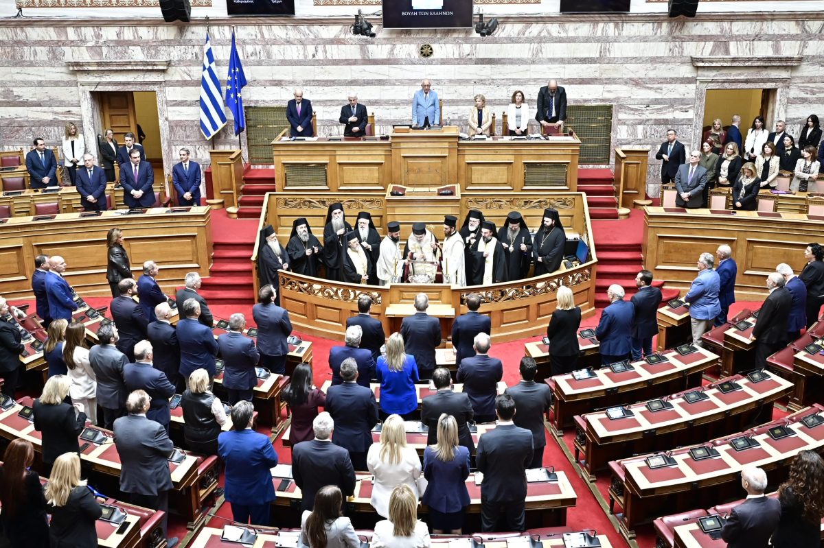 [390046] ΒΟΥΛΗ. ΗΜΕΡΗΣΙΑ ΔΙΑΤΑΞΗ ΟΛΟΜΕΛΕΙΑΣ. ΑΓΙΑΣΜΟΣ ΓΙΑ ΤΗΝ ΕΝΑΡΞΗ ΤΩΝ ΕΡΓΑΣΙΩΝ ΤΗΣ ΝΕΑΣ ΣΥΝΟΔΟΥ ΤΗΣ ΒΟΥΛΗΣ (ΜΙΧΑΛΗΣ ΚΑΡΑΓΙΑΝΝΗΣ / EUROKINISSI)