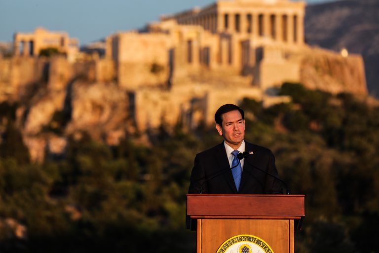 [390137] Ο ΠΡΟΕΔΡΟΣ ΤΗΣ ΔΗΜΟΚΡΑΤΙΑΣ ΚΩΝΣΤΑΝΤΙΝΟΣ ΤΑΣΟΥΛΑΣ ΣΤΗΝ ΟΜΙΛΙΑ ΤΟΥ ΑΜΕΡΙΚΑΝΟΥ ΥΠΟΥΡΓΟΥ ΕΞΩΤΕΡΙΚΩΝ ΜΑΡΚΟ ΡΟΥΜΠΙΟ ΣΤΗΝ ΠΝΥΚΑ(ΓΡΑΦΕΙΟ ΤΥΠΟΥ ΠΡΟΕΔΡΙΑ ΤΗΣ ΔΗΜΟΚΡΑΤΙΑΣ ΘΔΩΡΗΣ ΜΑΝΟΛΟΠΟΥΛΟΣ/EUROKINISSI)